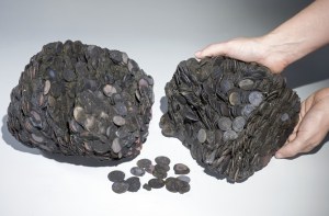 07-israel-shipreck coins